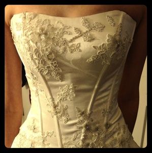 Wedding dress